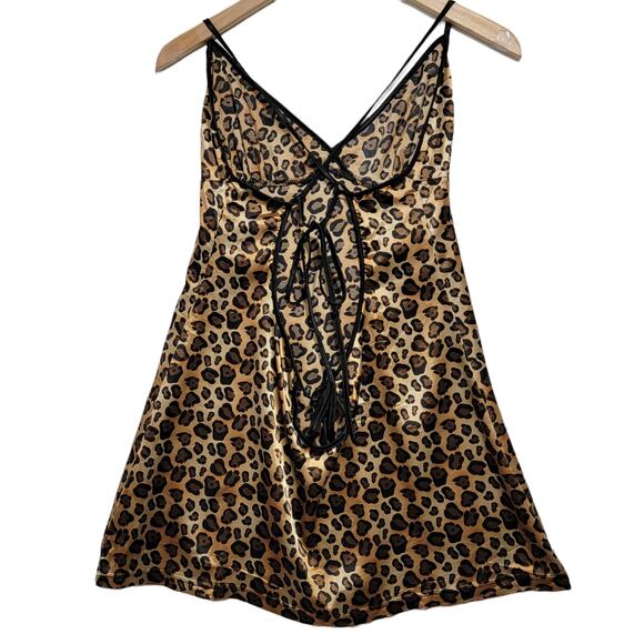 Seven til Midnight Leopard Print Halter Tie back Negligee Size Large - Picture 2 of 11